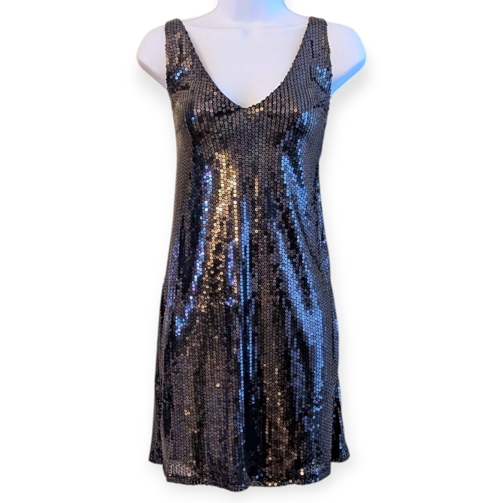 Line & Dot Black Iridescent Sequin Sleeveless V-Neck Cocktail Party Dress Medium